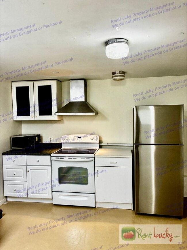 Photo - Charming Studio + Bonus Room in Maple Leaf with Private Entrance & Outdoor Space