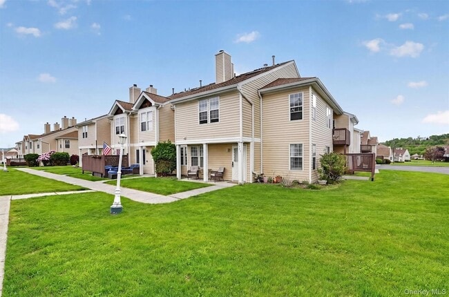Building Photo - 2722 Whispering Hills Dr Unit 542
