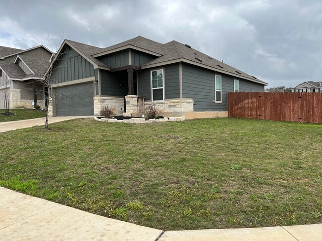 Photo - 338 Pollock Path