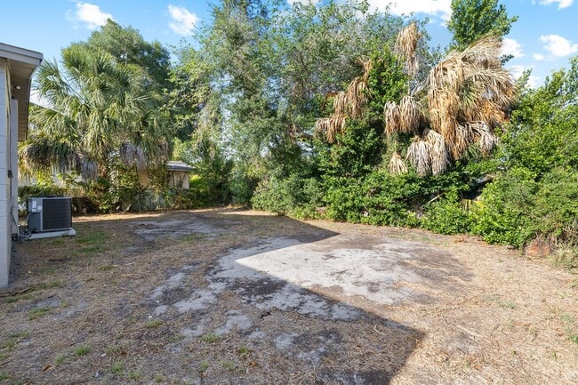 Photo - Spacious 3bdrm/1bath with bonus room ** $1,595.00 ** Section 8 OK ** Ready NOW **