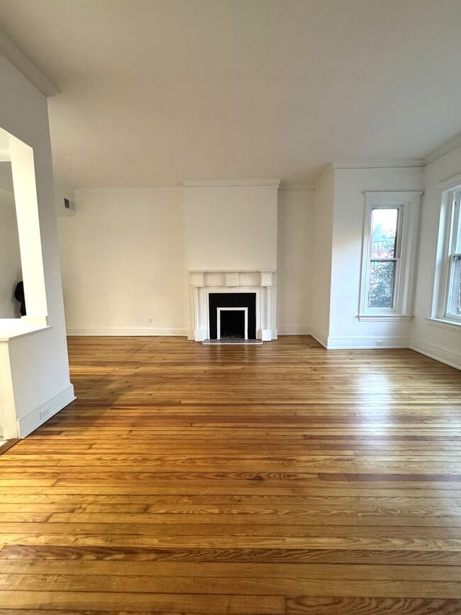 Photo - Centrally Located Renovated Large 1BR/1BA in Historic Dupont Circle Row House