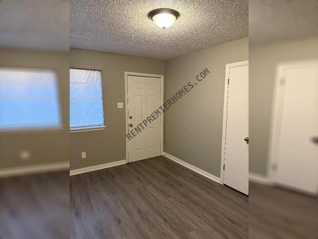 Photo - 1005 Wright St