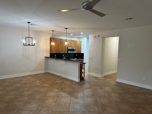 Gran salón - 10261 Olivewood Way