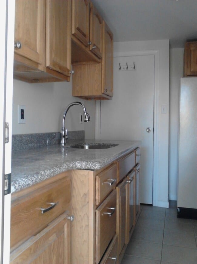 Photo - Cozy 2 Bedroom Semi-Attached Home on Quiet...