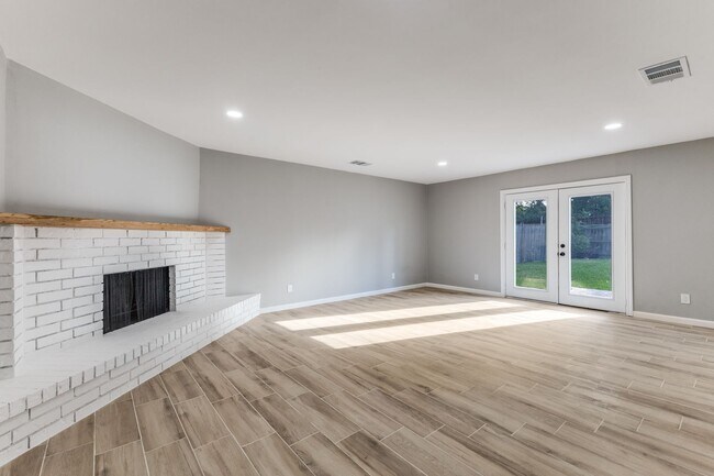 Photo - 5710 Ridgecove Dr