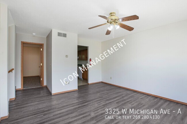 Photo - 3325 W Michigan Ave
