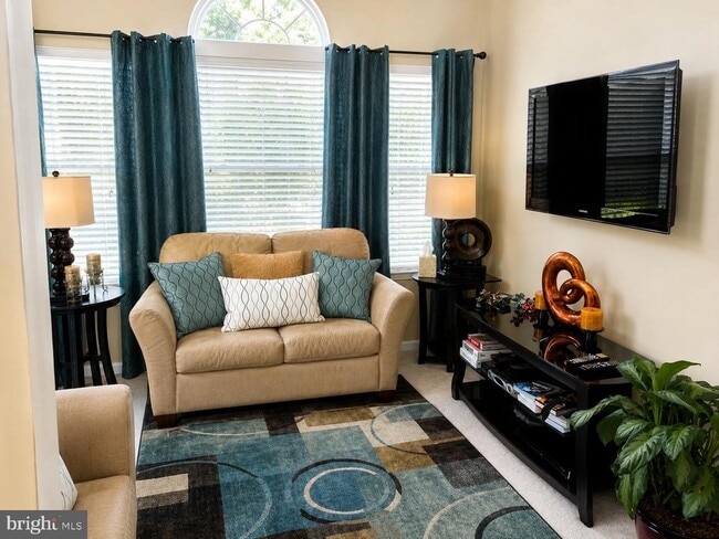 Photo - 7506 Burdette Way