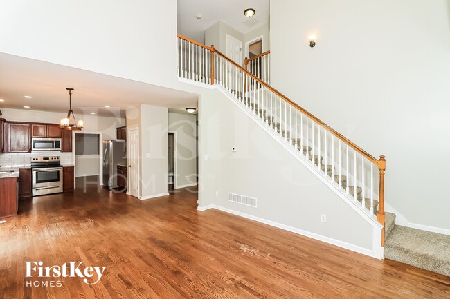 Photo - 102 Windsong Trail