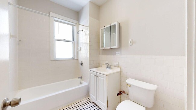 Photo - 17 Morris St Unit 2