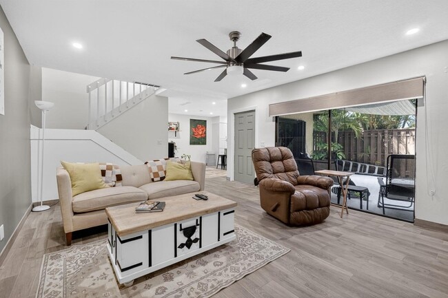 Photo - 110 N Delaware Blvd