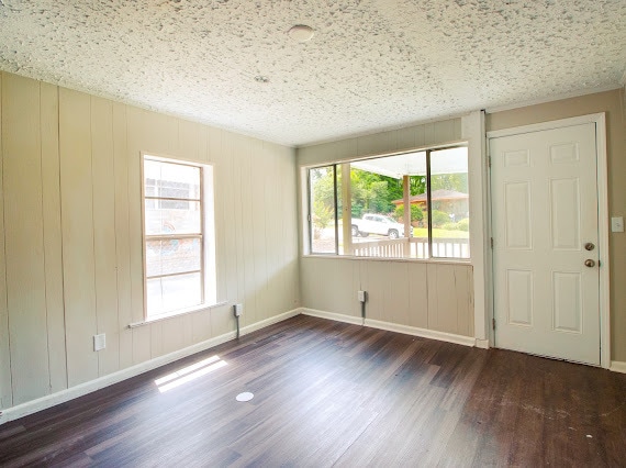 Photo - 4344 44th Ave N