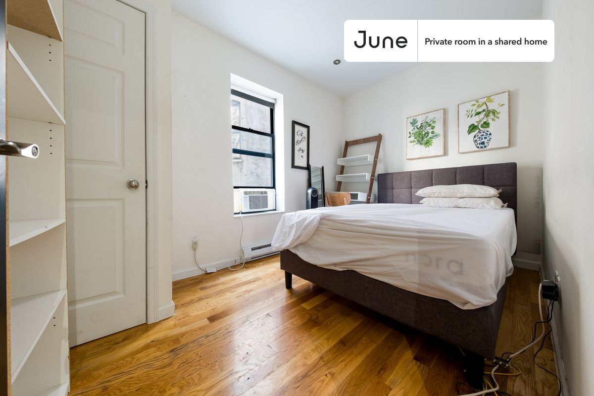 Private bedroom in 4 bed/3 bath Home - Private bedroom in 4 bed/3 bath Home