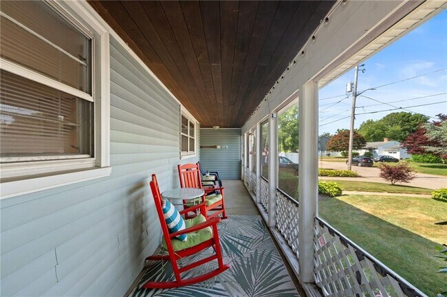 Photo - 9 Woodlund Ave
