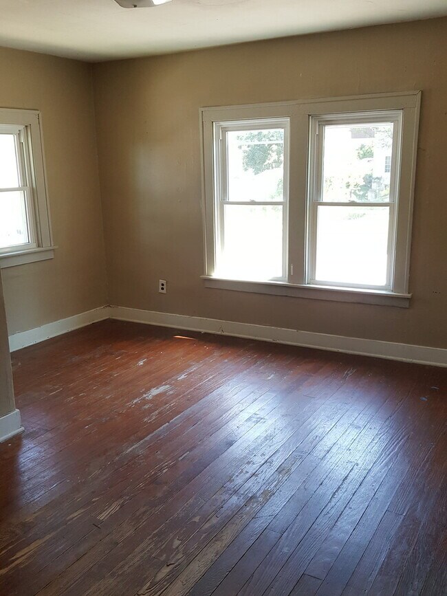 Photo - 2nd and Lincoln - August 2026