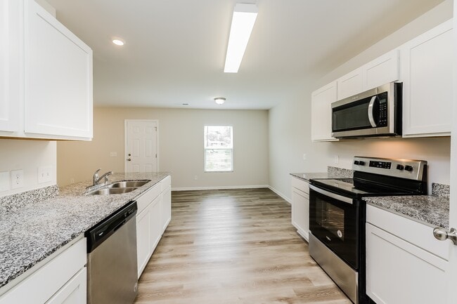 Photo - 4360 Shadi Green Ln