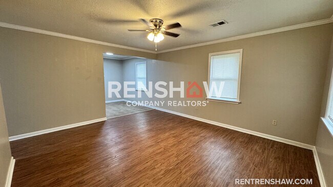 Photo - 127 Navy Cir