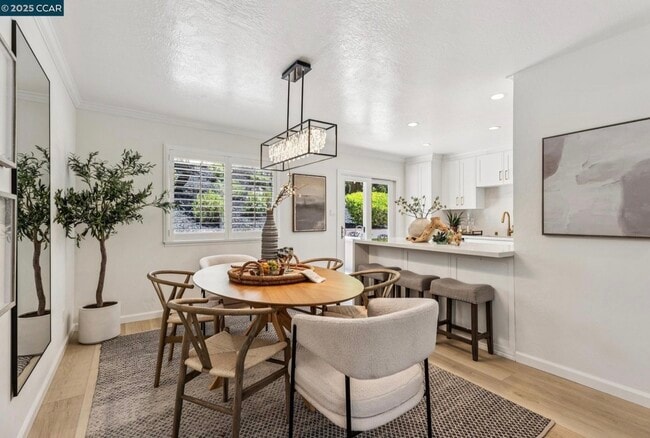 Photo - 1600 Springbrook Rd