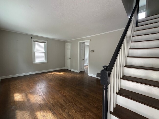 113 Brooks St