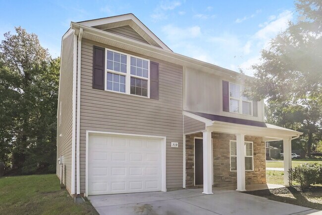 Photo - 719 Ferrell Ave