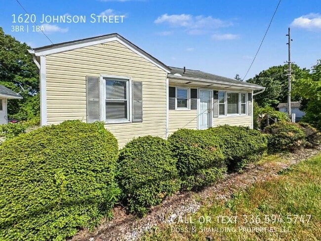 Photo - 1620 Johnson St