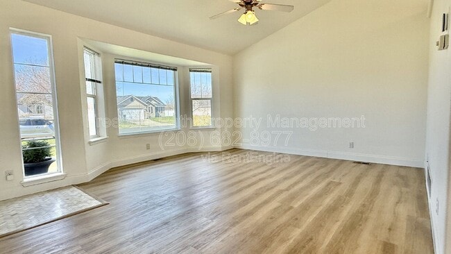 Photo - 8061 N Ainsworth Dr