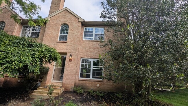 Photo - 16 Rampart Dr