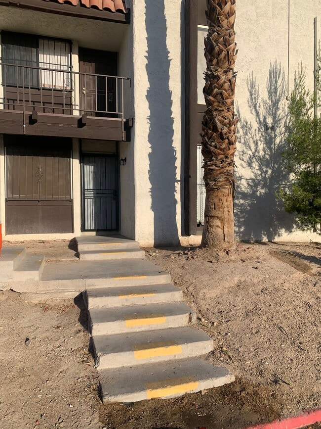 Building Photo - 1405 Vegas Valley Dr Unit 79 Rental