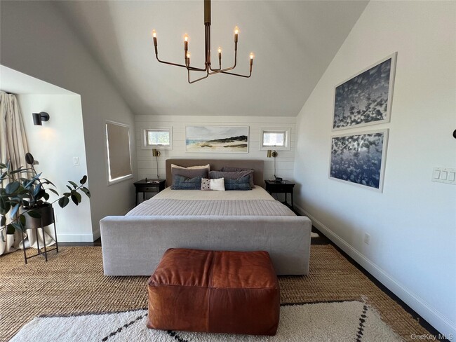 Photo - 170 N Franklin St