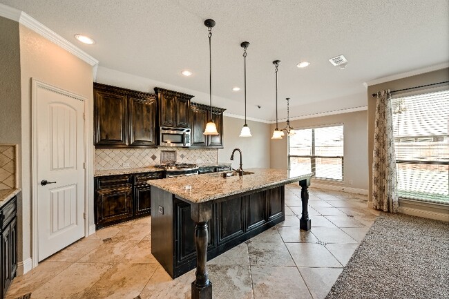 Building Photo - 110 Stallion St