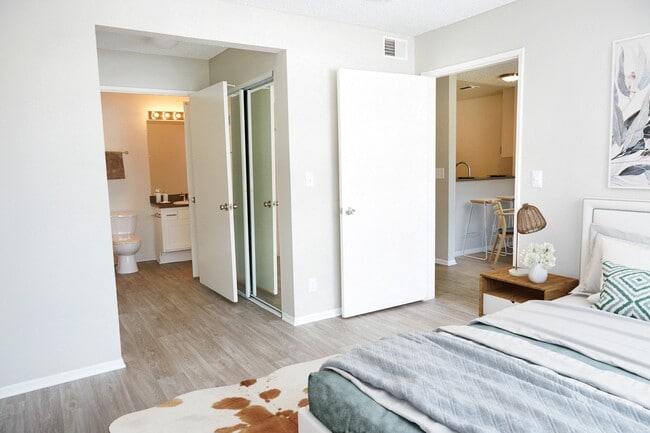 Photo - Laurel Terrace