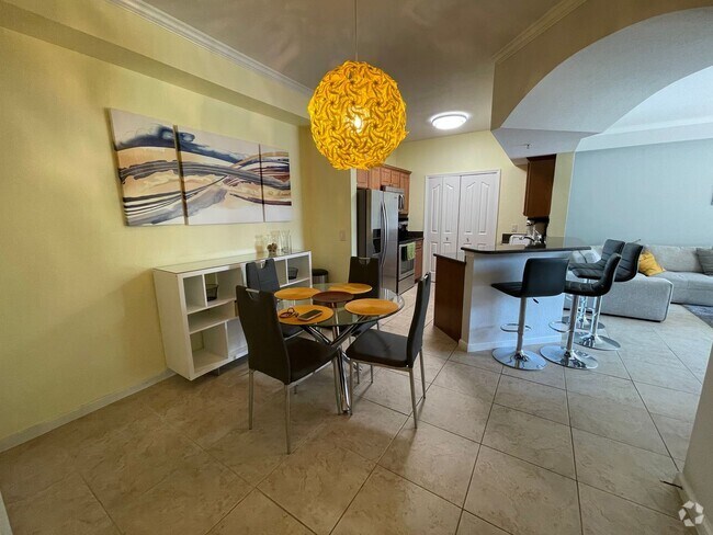 Building Photo - ANNUAL RENTAL - FURNISHED 1 BED / 1 BATH W...