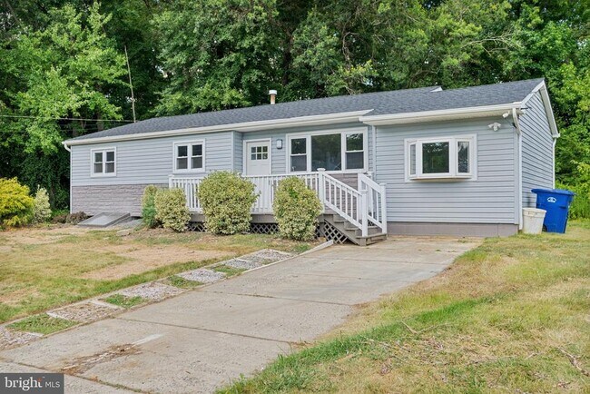 Building Photo - 501 Bloomfield Dr Rental