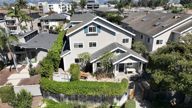 Building Photo - 6536 Del Playa Dr Unit 1 Rental