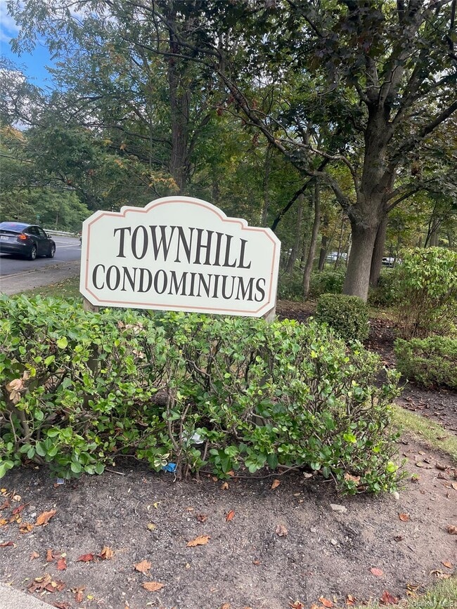 Building Photo - 110 Town Hill Condominium Unit 8-A