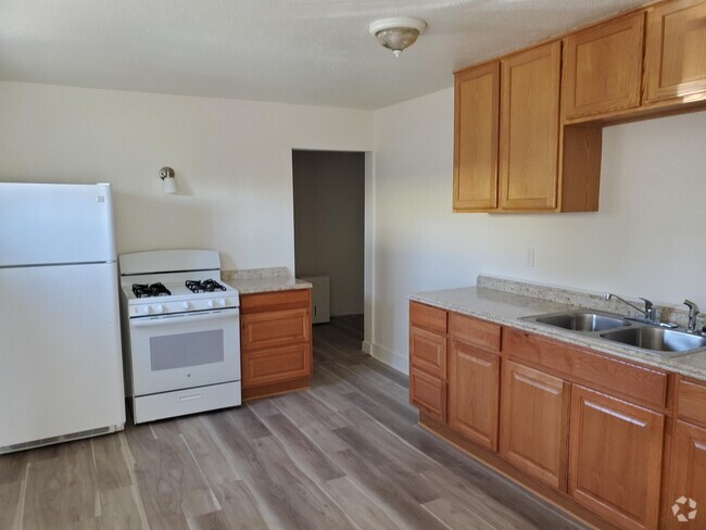 Building Photo - 2139 Orchard Ave Rental