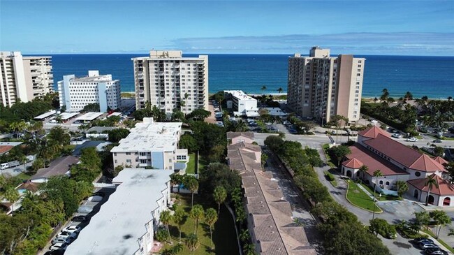 Building Photo - 1967 S Ocean Blvd Unit 211C Rental