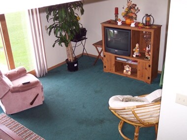 Living Area - Hillsdale Apartments