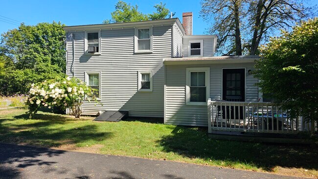 Driveway Side - 22 Fletcher St Unit 22 Fletcher Street