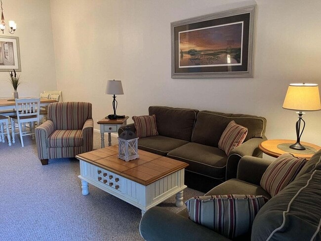 Building Photo - 6327 Chasewood Dr Unit G