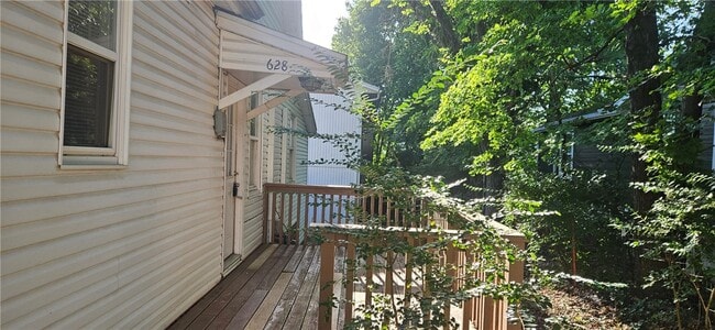 628 Whitham Ave