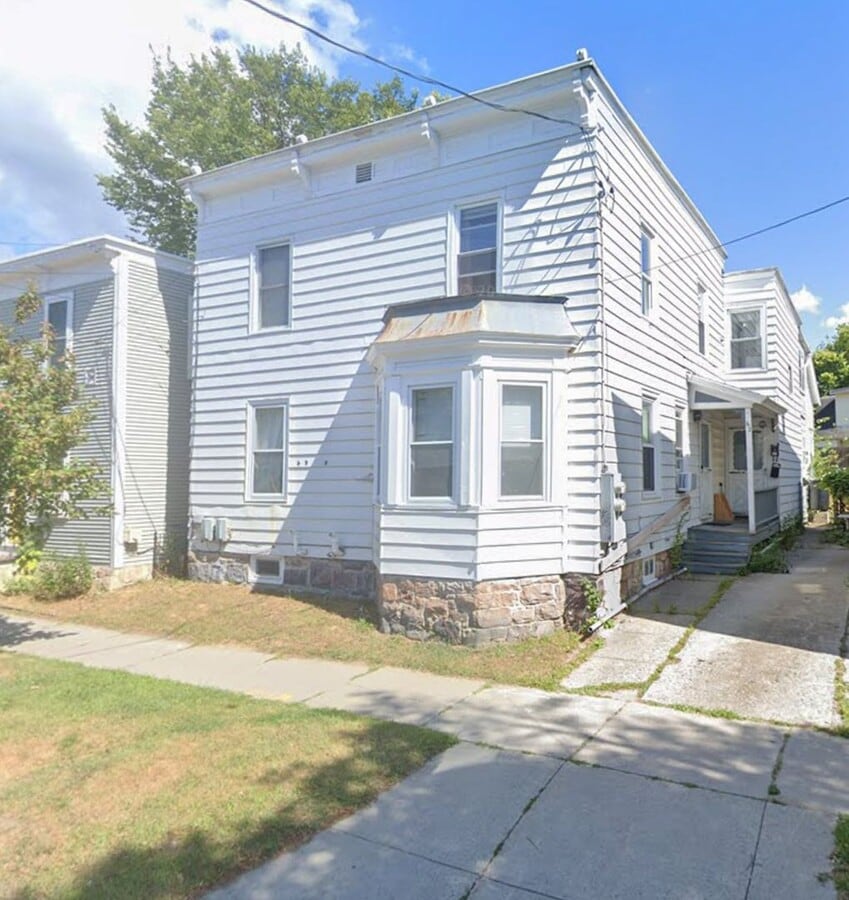 Photo - 62 Intervale Ave