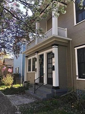 Photo - 139 La Belle St