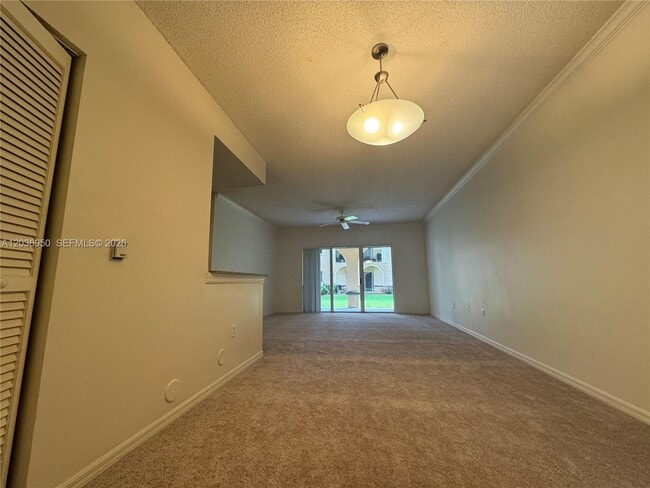 Photo - 2492 Centergate Dr Unidad 102