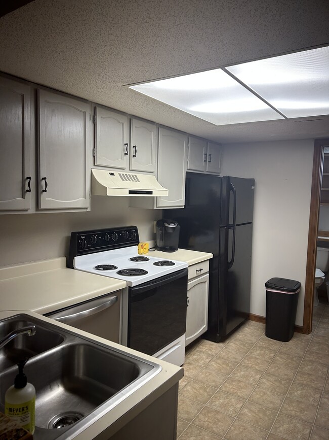 Photo - 164-311 Hanging Rock Villas