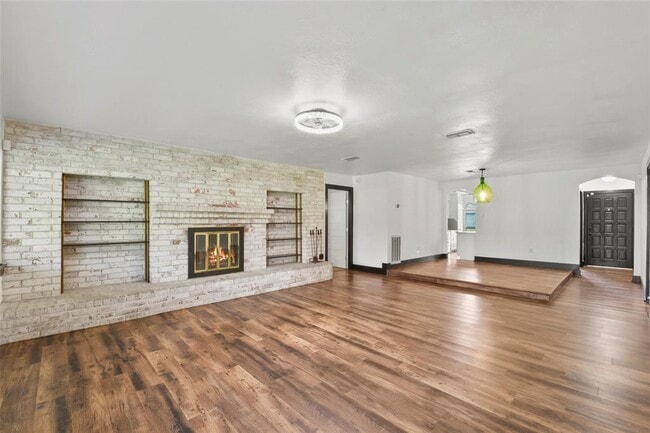 Building Photo - 826 Seacliff Dr Rental