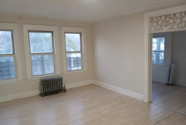 Photo - 133 Isabella Ave Unit 3