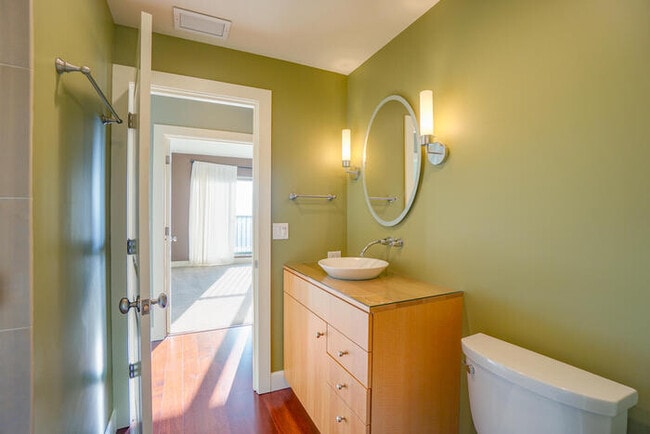 Photo - BEAUTIFUL TWO BEDROOM CONDO DOWNTOWN VANCOUVER Unit 506
