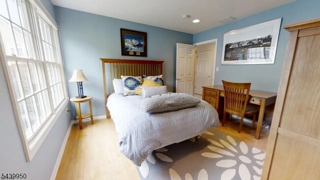 Photo - 711 Binghampton Ln