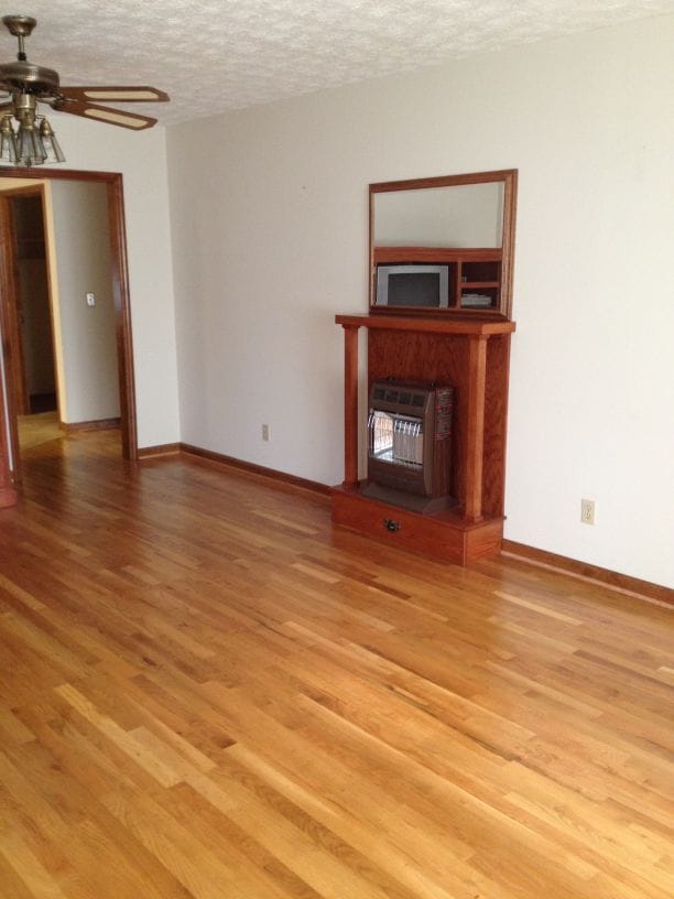 Photo - 327 Church Ave NE