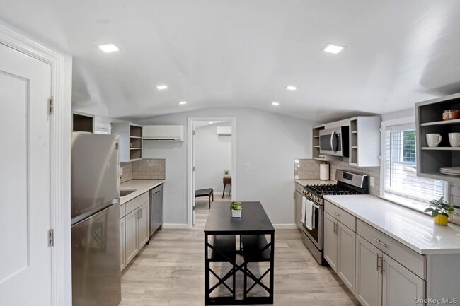 Photo - 108 Sheridan Ave Unit 2